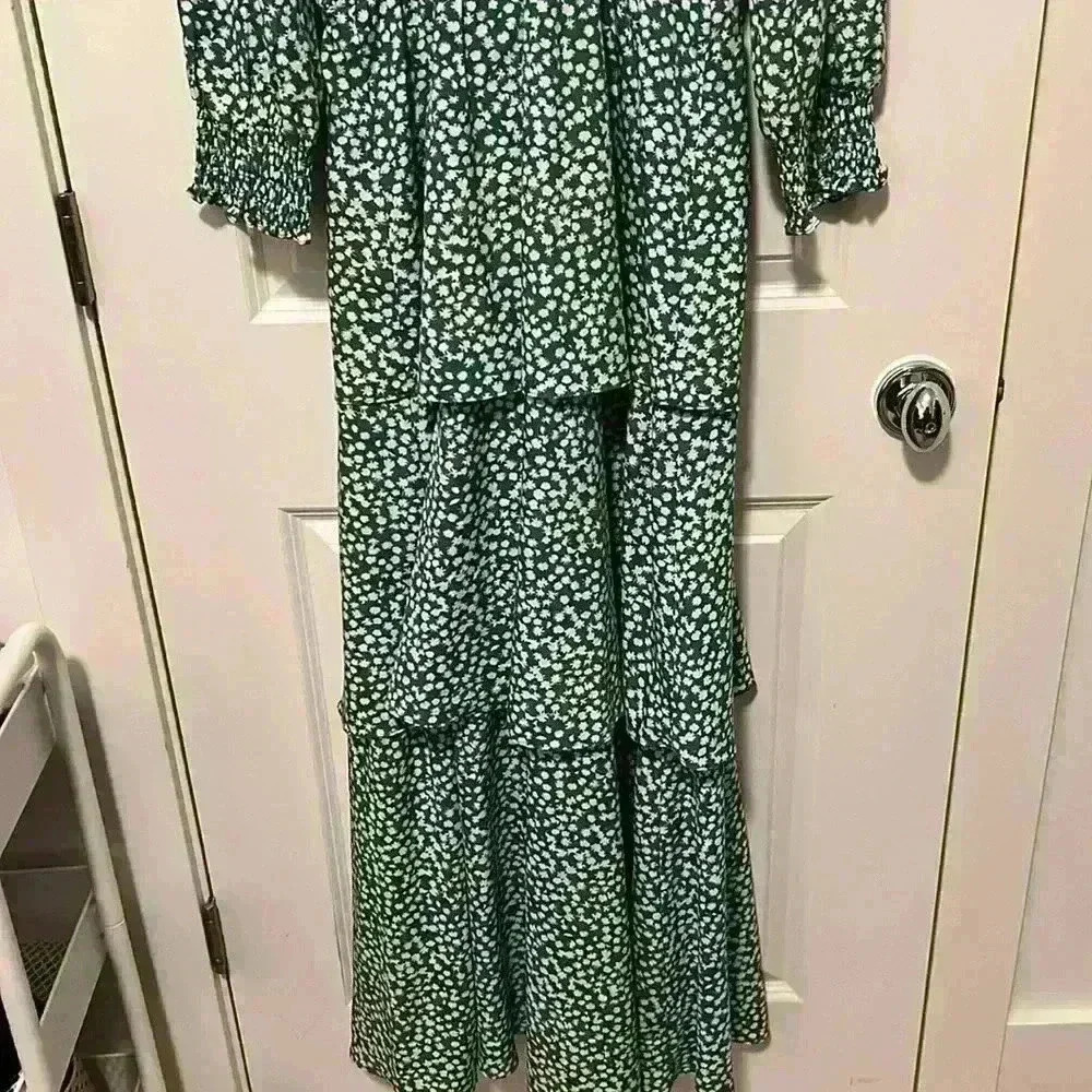 Green Tiered Floral Maxi Dress - Picture 5 of 10